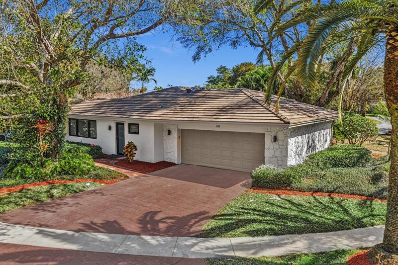 3111 N 52nd Avenue Hollywood FL 33021