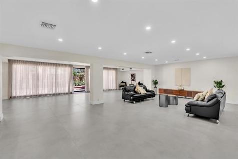 3111 N 52nd Avenue Hollywood FL 33021