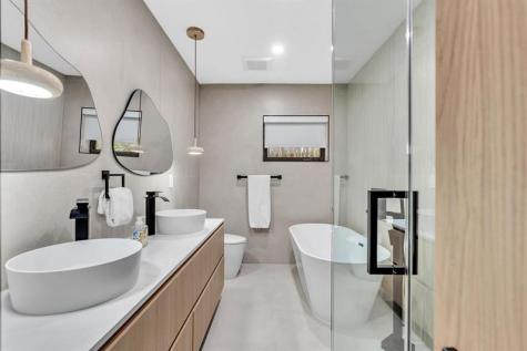 3111 N 52nd Avenue Hollywood FL 33021