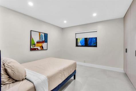 3111 N 52nd Avenue Hollywood FL 33021
