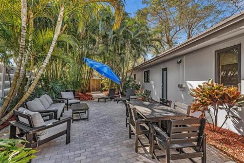 3111 N 52nd Avenue Hollywood FL 33021