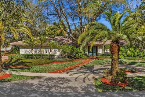 3111 N 52nd Avenue Hollywood FL 33021