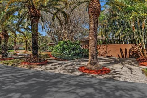 3111 N 52nd Avenue Hollywood FL 33021