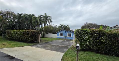 1649 SW 28th Terrace Fort Lauderdale FL 33312