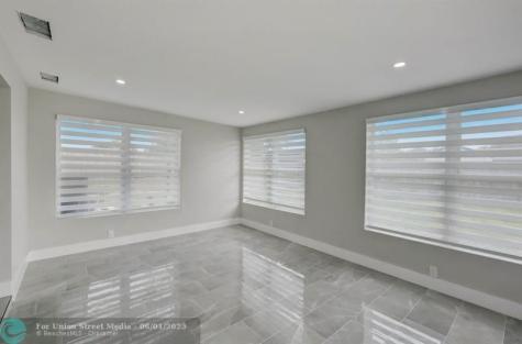 520 SW 13th Place Deerfield Beach FL 33441