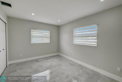 520 SW 13th Place Deerfield Beach FL 33441
