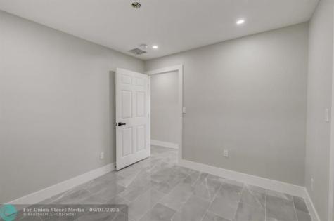 520 SW 13th Place Deerfield Beach FL 33441