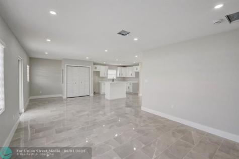 520 SW 13th Place Deerfield Beach FL 33441