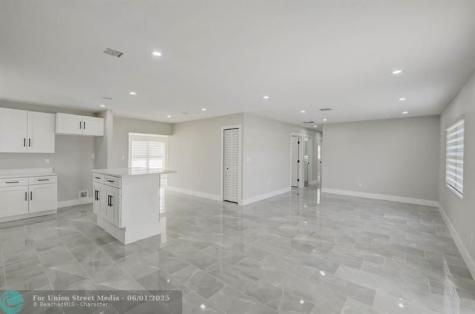 520 SW 13th Place Deerfield Beach FL 33441