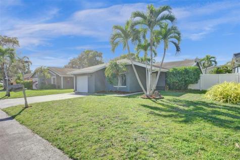 967 NW 89th Avenue Plantation FL 33324