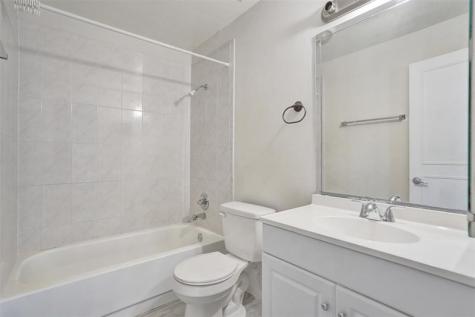 967 NW 89th Avenue Plantation FL 33324