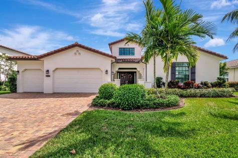 8212 Grand Prix Lane Boynton Beach FL 33472