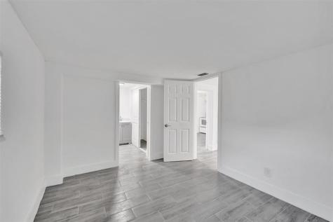 5025 SW 22nd Street Hollywood FL 33023