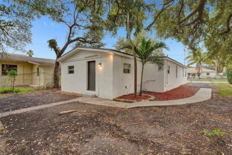 5025 SW 22nd Street Hollywood FL 33023