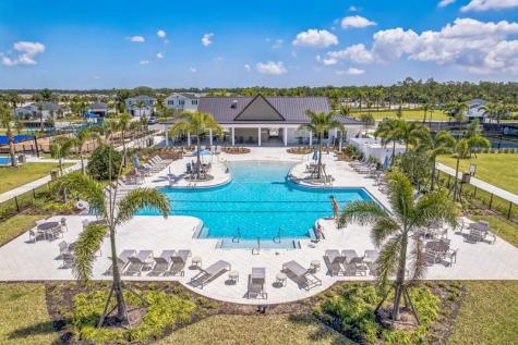 10661 NW Suncrest Lp Port St Lucie FL 34987