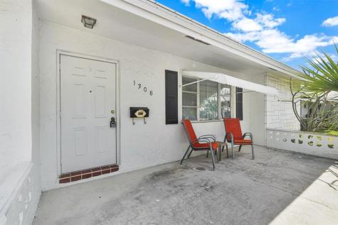 1308 SW 18th Street Boynton Beach FL 33426