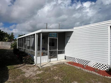 10885 SE Federal Highway Hobe Sound FL 33455