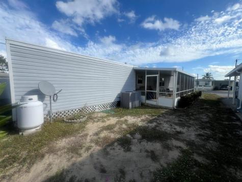 10885 SE Federal Highway Hobe Sound FL 33455