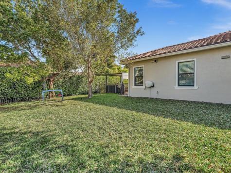 11715 NW 82nd Court Parkland FL 33076