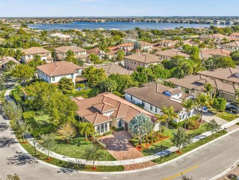 11715 NW 82nd Court Parkland FL 33076