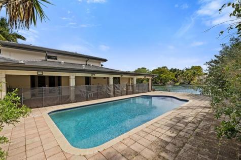 3150 N 35th Street Hollywood FL 33021