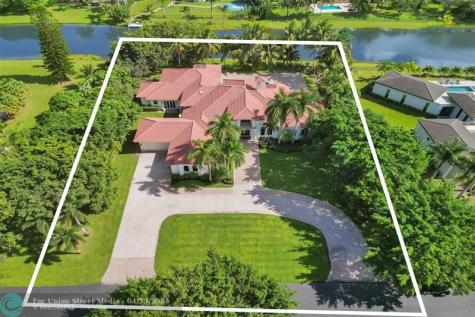 16140 Rio Rodeo Delray Beach FL 33446