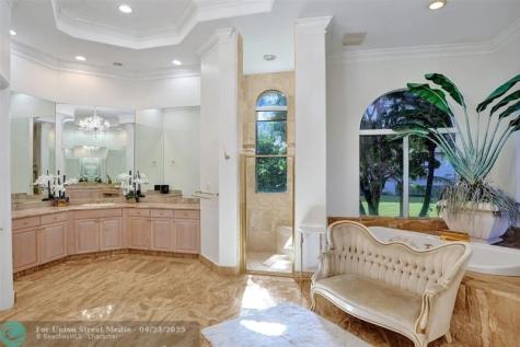 16140 Rio Rodeo Delray Beach FL 33446