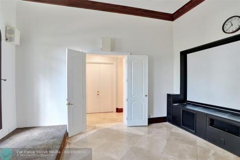 16140 Rio Rodeo Delray Beach FL 33446