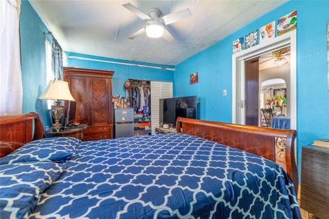 8101 NW 59th Court Tamarac FL 33321