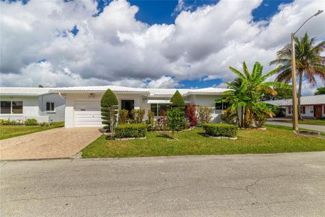 8101 NW 59th Court Tamarac FL 33321
