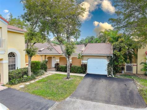 1427 Seagrape Circle Weston FL 33326
