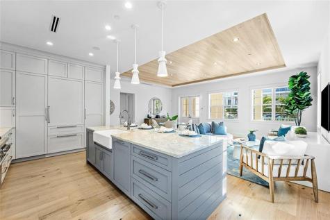 146 SE 1st Avenue Delray Beach FL 33444