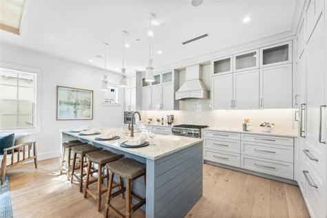 146 SE 1st Avenue Delray Beach FL 33444