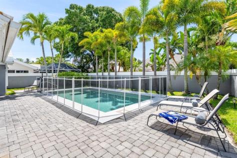 2860 Wilderness Road West Palm Beach FL 33409