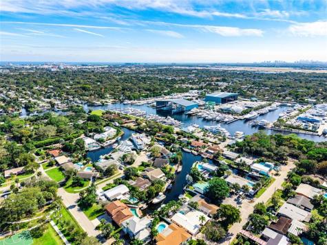 1300 SW 19th Avenue Fort Lauderdale FL 33312