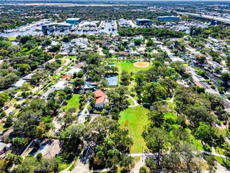 1300 SW 19th Avenue Fort Lauderdale FL 33312