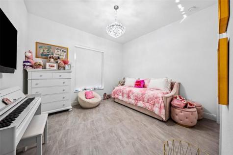 12295 N Baypoint Circle Parkland FL 33076