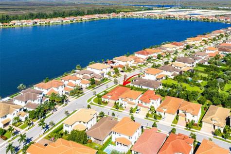 12295 N Baypoint Circle Parkland FL 33076