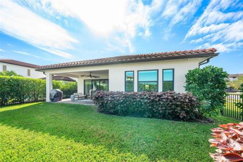 12295 N Baypoint Circle Parkland FL 33076