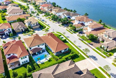 12295 N Baypoint Circle Parkland FL 33076