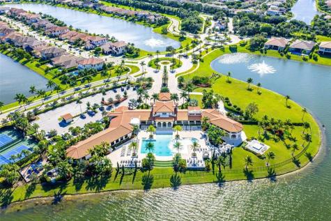 12295 N Baypoint Circle Parkland FL 33076