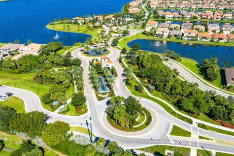 12295 N Baypoint Circle Parkland FL 33076