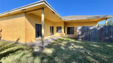 120 SW Grimaldo Terrace Port St Lucie FL 34984