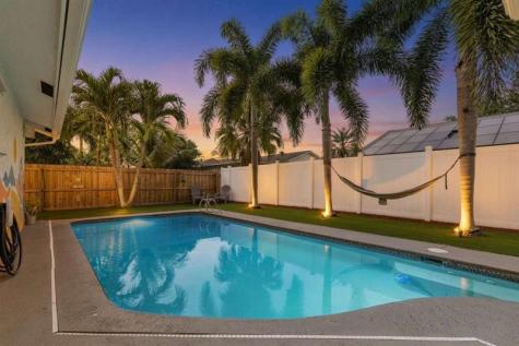 8101 Rose Marie Circle Boynton Beach FL 33472