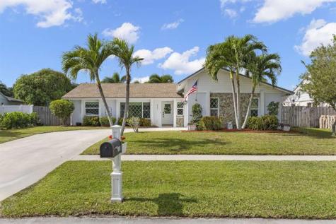 8101 Rose Marie Circle Boynton Beach FL 33472