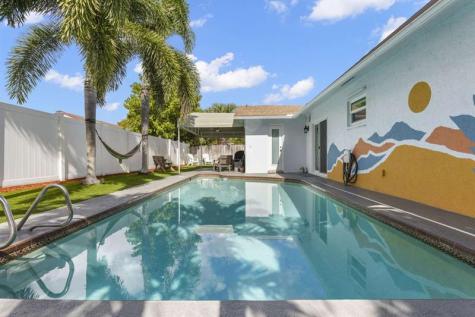 8101 Rose Marie Circle Boynton Beach FL 33472