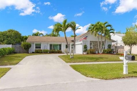 8101 Rose Marie Circle Boynton Beach FL 33472
