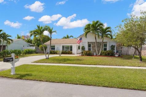 8101 Rose Marie Circle Boynton Beach FL 33472