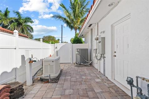 3250 Spanish River Drive Pompano Beach FL 33062