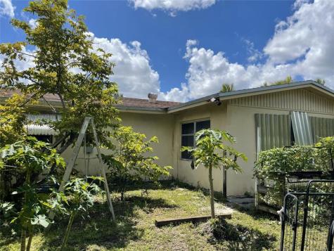 671 NW 38th Street Deerfield Beach FL 33064